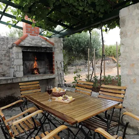 Olive Villa